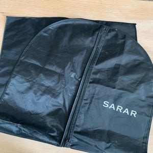 SARAR garment bag